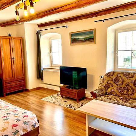 Apartman Velicka Vinaren Poprad Exteriör bild