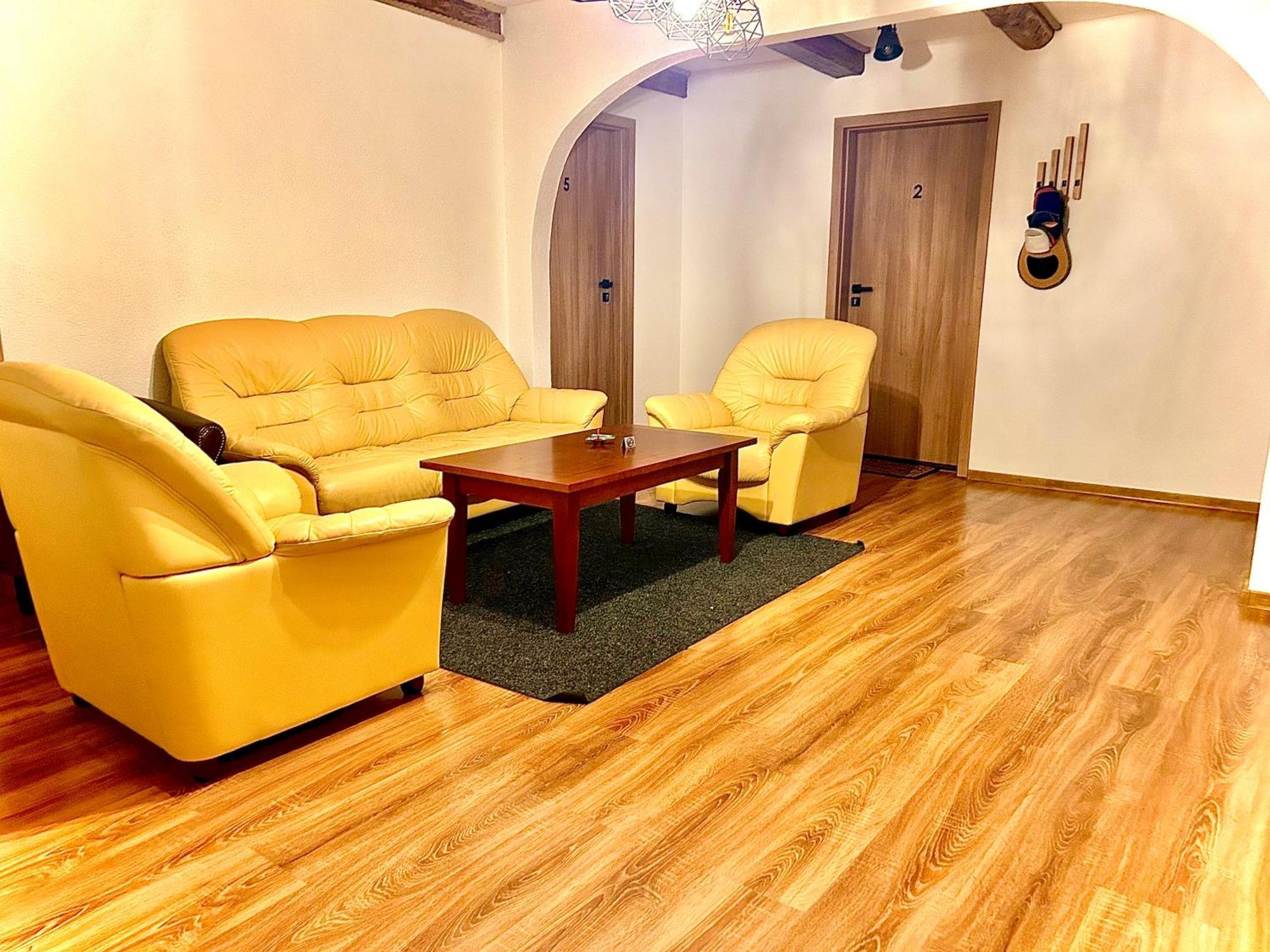Apartman Velicka Vinaren Poprad Exteriör bild